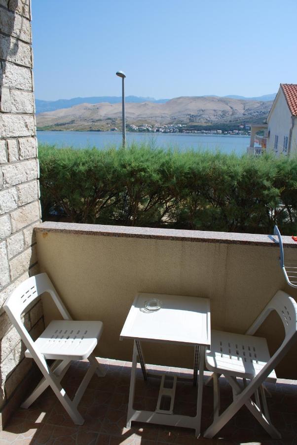 Apartments And Rooms By The Sea Pag - 11487 Pag Town Exterior foto